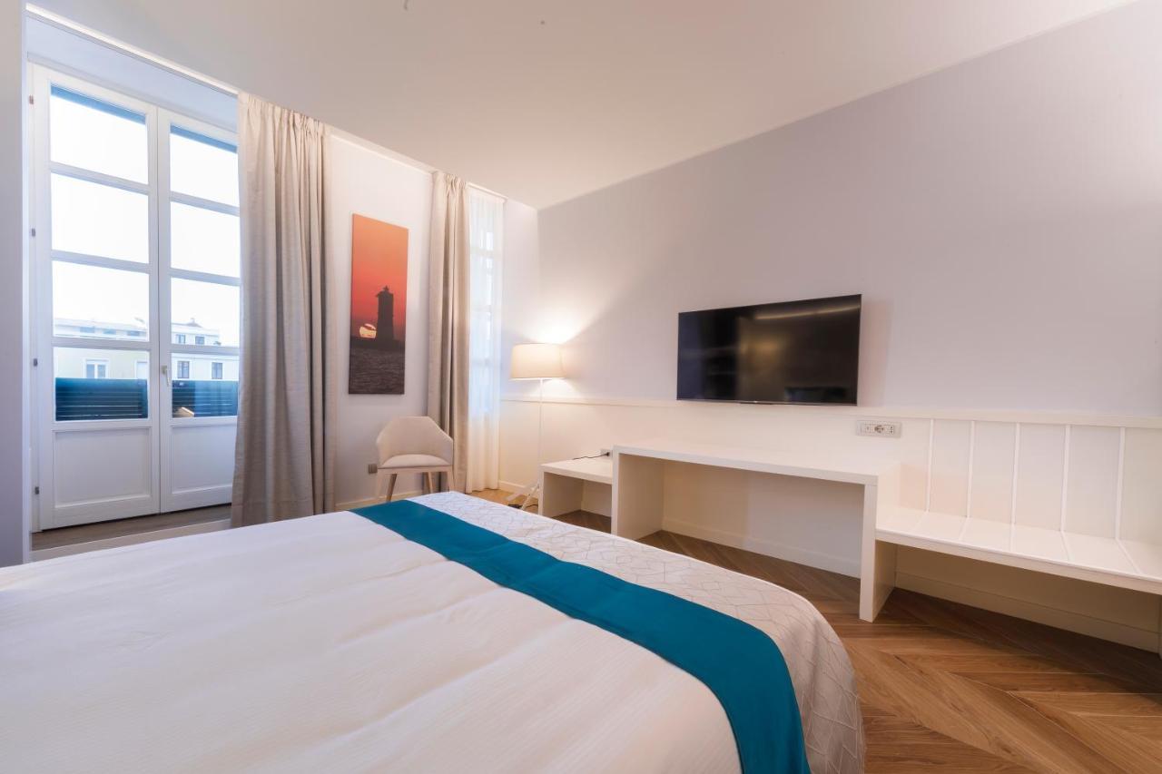 Hotel Baylle Каляри Екстериор снимка