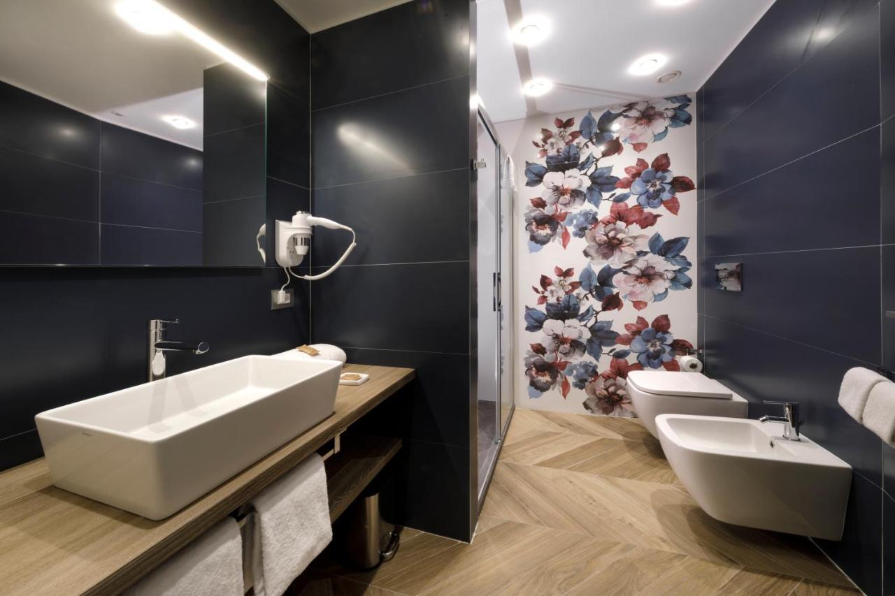Hotel Baylle Каляри Екстериор снимка